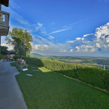 Nocleg ze śniadaniem Luna Del Colle Colle Brianza
